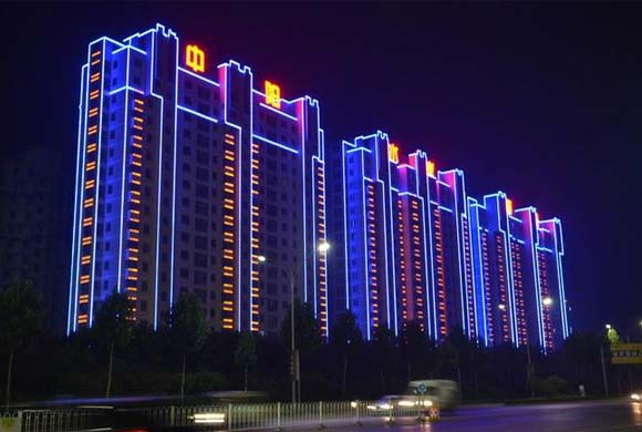 戶外樓體亮化怎么做效果更好？